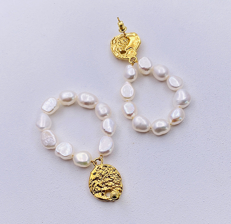 Perla Baroque Pearl Dangle Gold Earrings