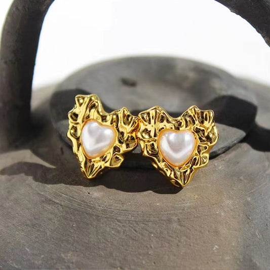 Ce Soir Pearl Heart Stud Gold Earrings