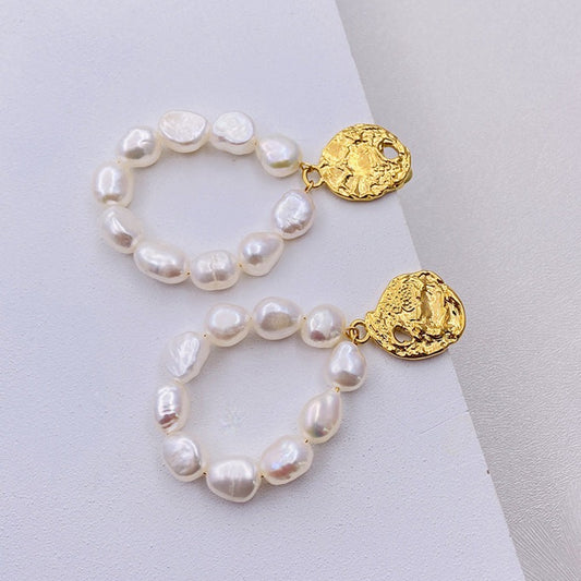 Perla Baroque Pearl Dangle Gold Earrings