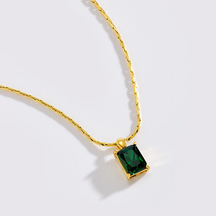Wonderland Emerald Pendant necklace