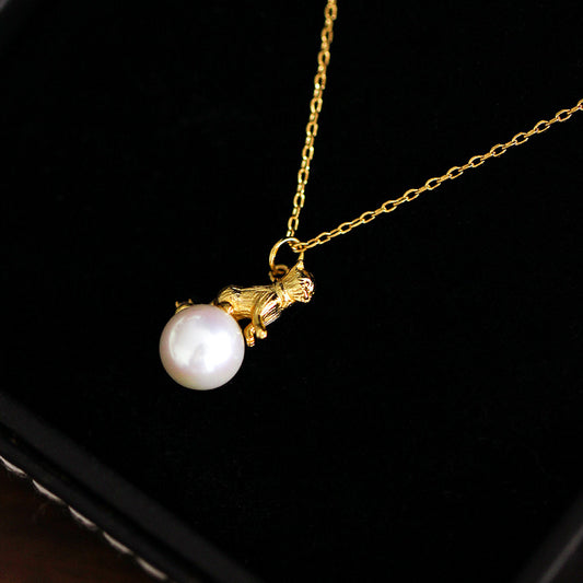 Pearl and Cat Freshwater Pearl Necklace